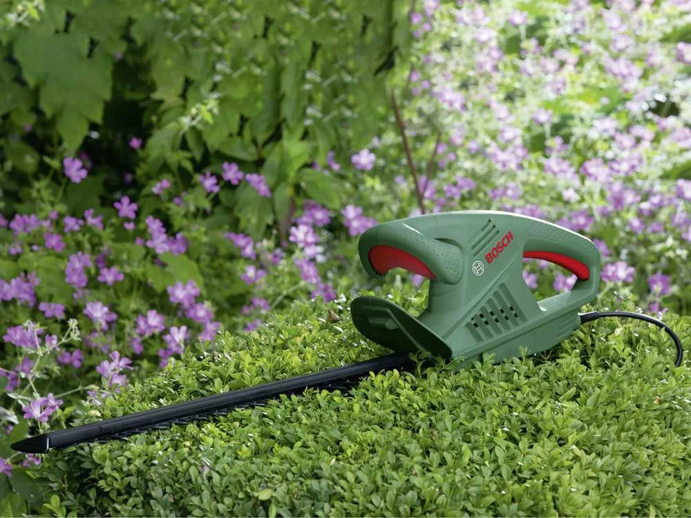 Taille-haie électrique Bosch Easy HedgeCut 45 - Longueur Lame 45 Cm - Puissance 420W 20 Taille-haie électrique Bosch Easy HedgeCut 45 - Longueur Lame 45 Cm - Puissance 420W – Image 18