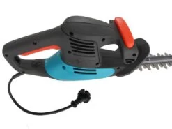 Taille-haie électrique Gardena Easycut De 500 W Avec Lamier De 55 Cm 37 Taille-haie électrique Gardena Easycut De 500 W Avec Lamier De 55 Cm -Motofaucheuse Soldes taille haie lectrique gardena easycut de 500 w avec lamier de 55 cm lamier de 55 cm et prise en main 15955 2 1553181934 15944 2 1553161808 IMG 2546