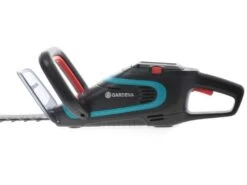 Taille-haie électrique Gardena PowerCut Li-40/60 - De 40 V/2.6 Ah Avec Lamier De 60 Cm 41 Taille-haie électrique Gardena PowerCut Li-40/60 - De 40 V/2.6 Ah Avec Lamier De 60 Cm -Motofaucheuse Soldes taille haie lectrique gardena powercut li 40 60 de 40 v 2 6 ah avec lamier de 60 cm lamier de 60 cm et prise en main 16112 2 1554282746 IMG 9890
