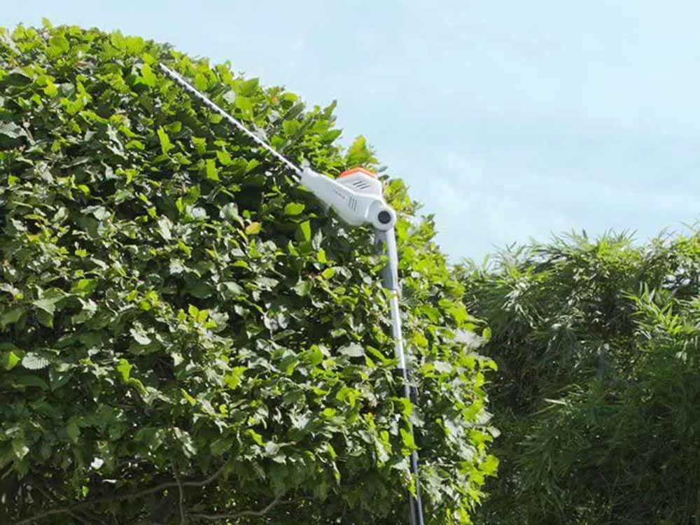 Taille-haie Sur Perche Télescopique à Batterie IKRA IATHS 40/43 - Lameir De 48 Cm SANS BATTERIE NI CHARGEUR 7 Taille-haie Sur Perche Télescopique à Batterie IKRA IATHS 40/43 - Lameir De 48 Cm SANS BATTERIE NI CHARGEUR – Image 5