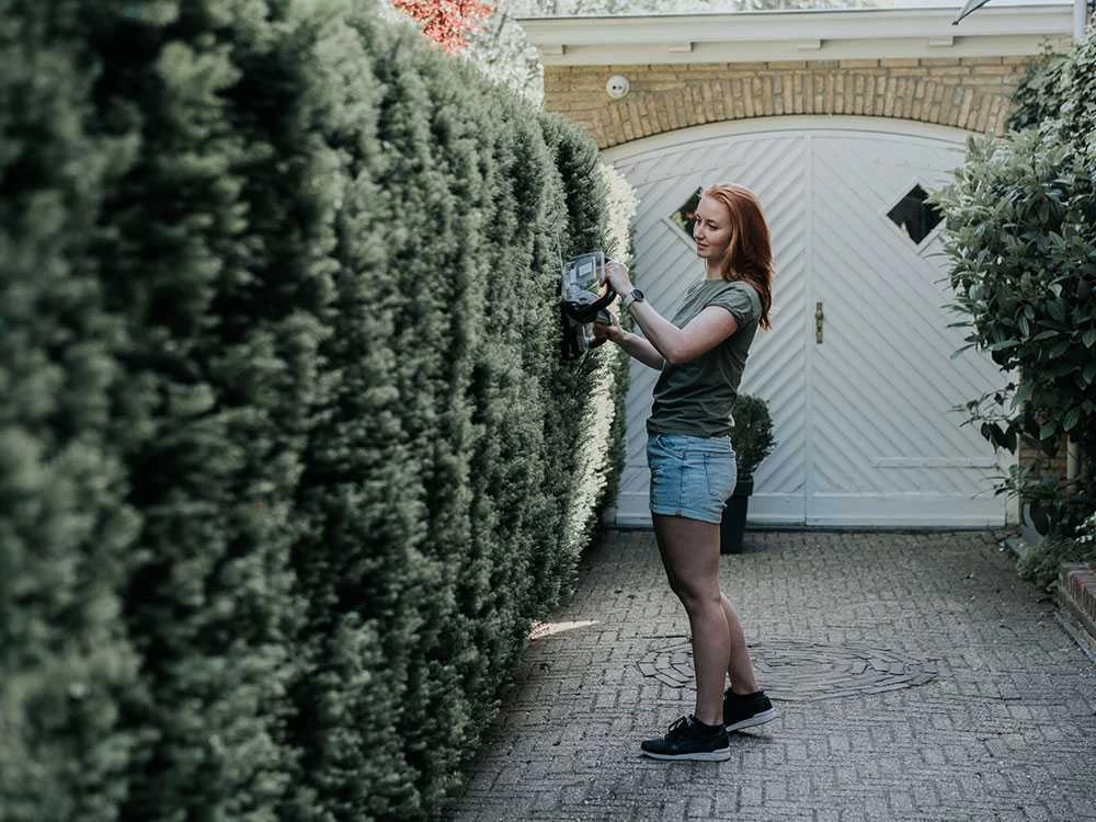 Taille-haies électrique à Batterie Batavia - Lame De 51 Cm En Acier - SANS BATTERIE NI CHARGEUR 9 Taille-haies électrique à Batterie Batavia - Lame De 51 Cm En Acier - SANS BATTERIE NI CHARGEUR – Image 8