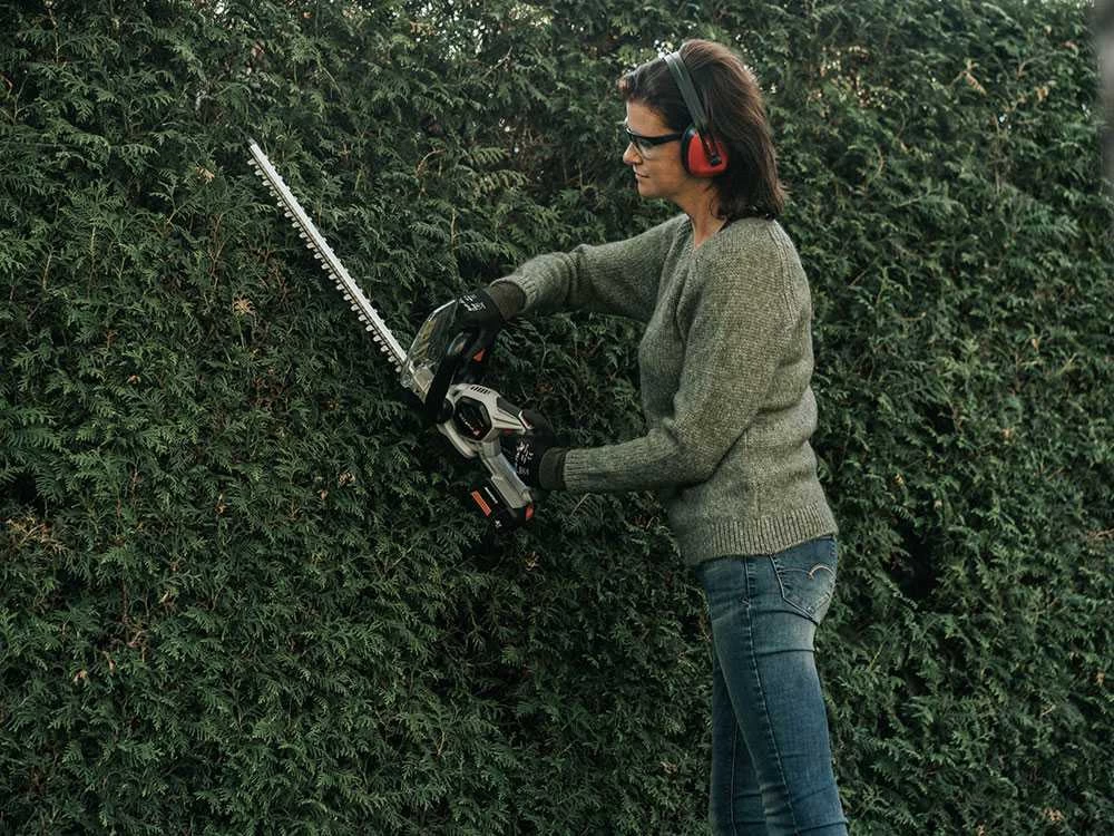 Taille-haies électrique à Batterie Batavia - Lame De 51 Cm En Acier - SANS BATTERIE NI CHARGEUR 11 Taille-haies électrique à Batterie Batavia - Lame De 51 Cm En Acier - SANS BATTERIE NI CHARGEUR – Image 10