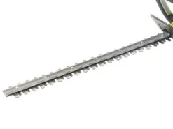 Taille-haies électrique à Batterie RYOBI - 18V - 2Ah - Lame De 45cm 24 Taille-haies électrique à Batterie RYOBI - 18V - 2Ah - Lame De 45cm -Motofaucheuse Soldes taille haies lectrique batterie ryobi 18v 2ah lame de 45cm lamier et poigne 28678 2 1619599973 IMG 608922652b999