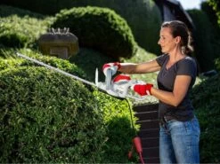 Taille-haies électrique IKRA IHT 550W -Motofaucheuse Soldes taille haies lectrique ikra iht 550w moteur lectrique et poigne 28173 2 1617972507 IMG 60704d1b5645a