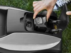 Tondeuse à Gazon électrique Sur Batterie Alpina AL1 3020 Li - Bac De Ramassage 41 Tondeuse à Gazon électrique Sur Batterie Alpina AL1 3020 Li - Bac De Ramassage -Motofaucheuse Soldes tondeuse a gazon electrique sur batterie alpina al1 3020 li bac de ramassage moteur electrique a batterie 26908 15 1611925867 IMG 6014096bbb98e