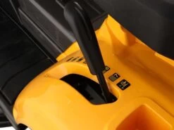 Tondeuse Autoportée à Batterie Stiga E-Ride S300 - Moteur électrique à Batterie 48V/30Ah 40 Tondeuse Autoportée à Batterie Stiga E-Ride S300 - Moteur électrique à Batterie 48V/30Ah -Motofaucheuse Soldes tondeuse autoporte batterie stiga e ride s300 moteur lectrique batterie 48v 30ah les 2 systmes de coupe 40494 4 1678444201 IMG 640b06a90e066