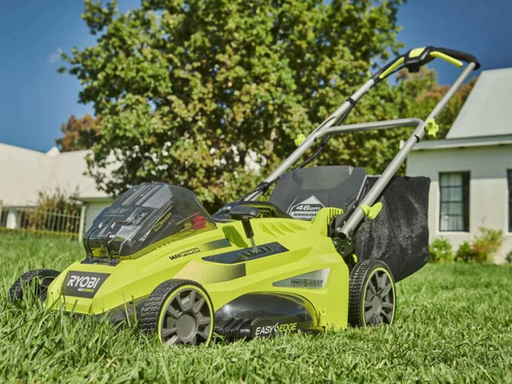 Tondeuse à Batterie RYOBI RLM36X46H50PG - 36V - 5Ah - Bac De 45 L - Coupe De 46 Cm 12 Tondeuse à Batterie RYOBI RLM36X46H50PG - 36V - 5Ah - Bac De 45 L - Coupe De 46 Cm – Image 10
