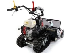 Tondeuse Débroussailleuse à Chenilles Benassi T900HD - Avec Moteur HONDA GX390 28 Tondeuse Débroussailleuse à Chenilles Benassi T900HD - Avec Moteur HONDA GX390 -Motofaucheuse Soldes tondeuse dbroussailleuse chenilles benassi t900hd avec moteur honda gx390 tondeuse dbroussailleuse marteaux sur chenilles benassi t900hd 33524 1 1647442422 IMG 6231f9f659886