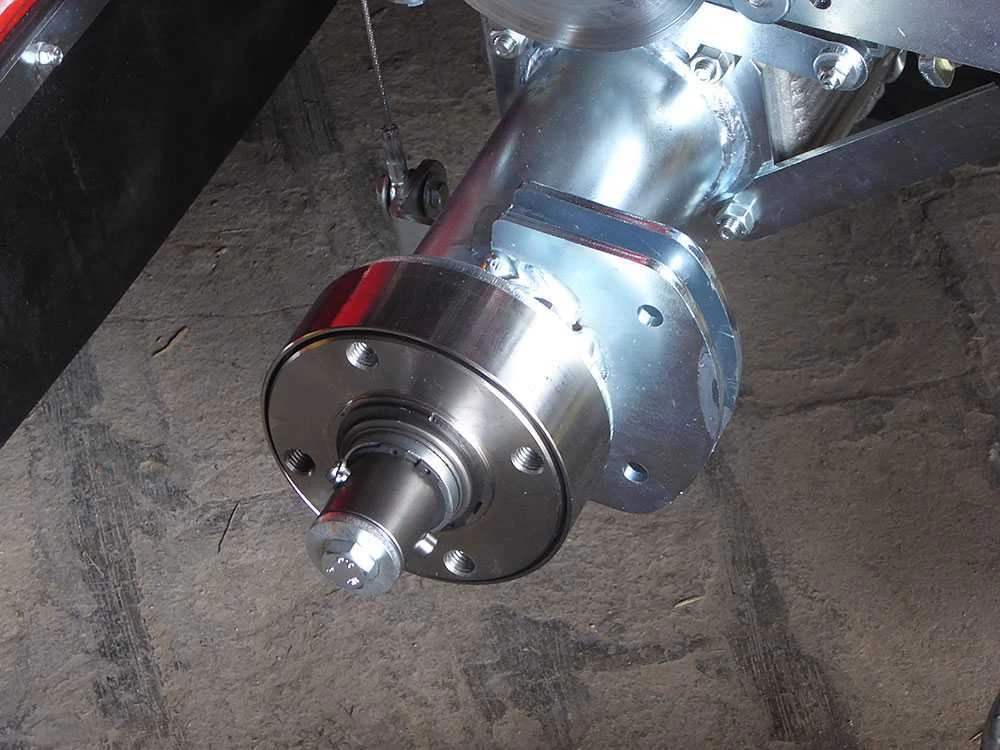 Tondeuse Débroussailleuse Professionnelle à Marteaux Ginko-MGM TT 786 - Roues Tractor Jumelées 21 Tondeuse Débroussailleuse Professionnelle à Marteaux Ginko-MGM TT 786 - Roues Tractor Jumelées – Image 19