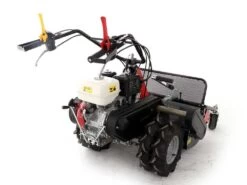 Tondeuse Débroussailleuse à Roues Couplées Benassi T900P - Avec Moteur HONDA GX390 24 Tondeuse Débroussailleuse à Roues Couplées Benassi T900P - Avec Moteur HONDA GX390 -Motofaucheuse Soldes tondeuse dbroussailleuse roues couples benassi t900p avec moteur honda gx390 tondeuse dbroussailleuse roues jumeles benassi t900p 33454 1 1647255496 IMG 622f1fc85ba84