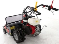 Tondeuse Débroussailleuse à Roues Couplées Benassi T900P - Avec Moteur HONDA GX390 33 Tondeuse Débroussailleuse à Roues Couplées Benassi T900P - Avec Moteur HONDA GX390 -Motofaucheuse Soldes tondeuse dbroussailleuse roues couples benassi t900p avec moteur honda gx390 tondeuse dbroussailleuse roues jumeles benassi t900p 33454 1 1647255496 IMG 622f1fc86bd08