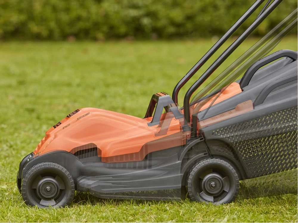 Tondeuse à Gazon électrique Black & Decker BEMW451BH-QS - Lame 32 Cm Avec Puissance Max 1200 Watts 5 Tondeuse à Gazon électrique Black & Decker BEMW451BH-QS - Lame 32 Cm Avec Puissance Max 1200 Watts – Image 3