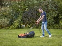 Tondeuse à Gazon électrique Black & Decker BEMW451BH-QS - Lame 32 Cm Avec Puissance Max 1200 Watts 26 Tondeuse à Gazon électrique Black & Decker BEMW451BH-QS - Lame 32 Cm Avec Puissance Max 1200 Watts -Motofaucheuse Soldes tondeuse gazon lectrique black decker bemw451bh qs lame 32 cm avec puissance max 1200 watts tondeuse lectrique bemw451bh qs 17275 0 1565011422 BEMW451BH A2