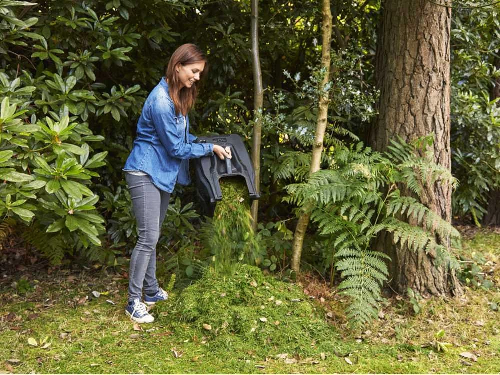 Tondeuse à Gazon électrique Black & Decker BEMW461BH-QS - Largeur De Lame 34 Cm Puissance 1400 Watts 5 Tondeuse à Gazon électrique Black & Decker BEMW461BH-QS - Largeur De Lame 34 Cm Puissance 1400 Watts – Image 3