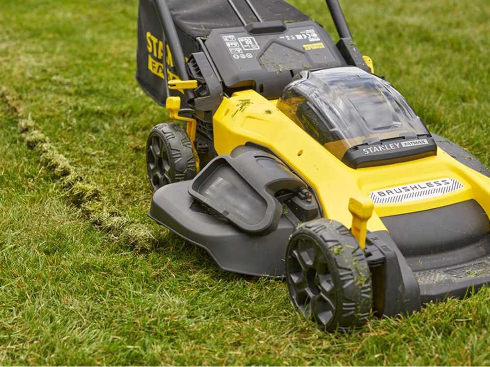 Tondeuse à Gazon Sur Batterie STANLEY FATMAX SFMCMW2651M - 2 Batteries 18V/4Ah - Amplitude De Coupe 40 Cm 19 Tondeuse à Gazon Sur Batterie STANLEY FATMAX SFMCMW2651M - 2 Batteries 18V/4Ah - Amplitude De Coupe 40 Cm – Image 17