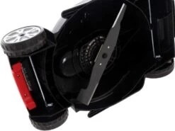 Tondeuse électrique 1400W AL-KO Classic 3.82 SE - Lame De 38 Cm -Motofaucheuse Soldes tondeuse lectrique 1400w al ko classic 3 82 se lame de 38 cm lame en acier 29395 5 1621938287 IMG 60acd06fd2731