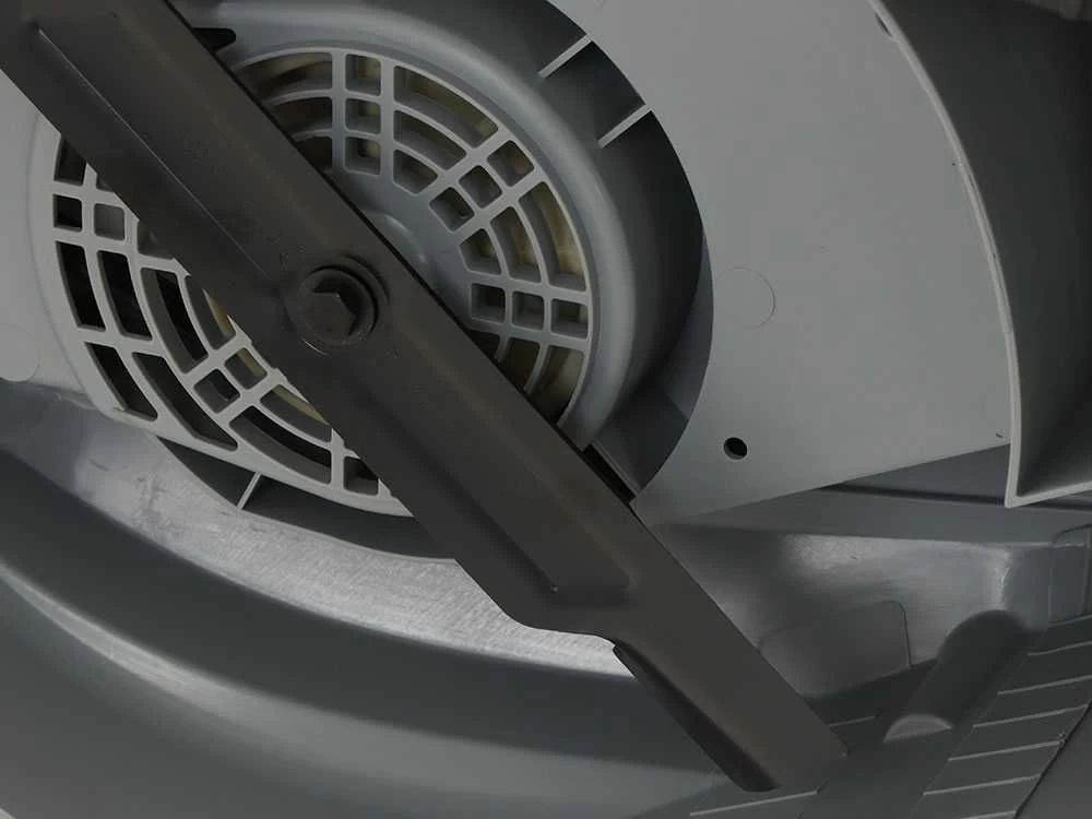 Tondeuse électrique 1400W IKRA IERM 1434 - Bac De 35 L + éjection Postérieure - 34 Cm 16 Tondeuse électrique 1400W IKRA IERM 1434 - Bac De 35 L + éjection Postérieure - 34 Cm – Image 14