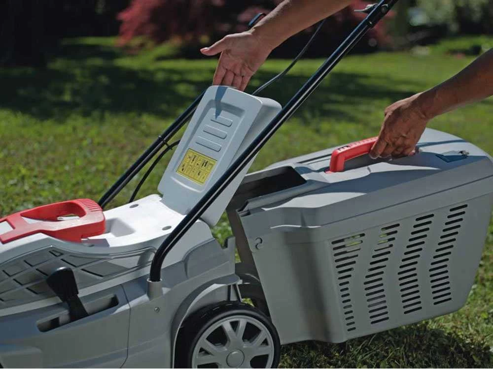 Tondeuse électrique 1400W IKRA IERM 1434 - Bac De 35 L + éjection Postérieure - 34 Cm 14 Tondeuse électrique 1400W IKRA IERM 1434 - Bac De 35 L + éjection Postérieure - 34 Cm – Image 12