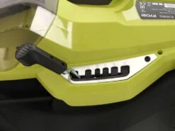 Tondeuse électrique à Batterie RYOBI RY18LM37A-140 - 18V - 4Ah - Bac De 45 L - Coupe De 37 Cm 35 Tondeuse électrique à Batterie RYOBI RY18LM37A-140 - 18V - 4Ah - Bac De 45 L - Coupe De 37 Cm -Motofaucheuse Soldes tondeuse lectrique batterie ryobi ry18lm37a 140 18v 4ah bac de 45 l coupe de 37 cm rglage de la hauteur de coupe centralis 29433 3 1622109800 IMG 60af6e686ce22