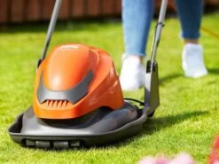 Tondeuse électrique Flymo SimpliGlide 300 - Largeur De Coupe 30 Cm 24 Tondeuse électrique Flymo SimpliGlide 300 - Largeur De Coupe 30 Cm -Motofaucheuse Soldes tondeuse lectrique flymo simpliglide 300 largeur de coupe 30 cm tondeuse lectrique flymo simpliglide 300 29238 8 1621432763 IMG 60a519bb849af